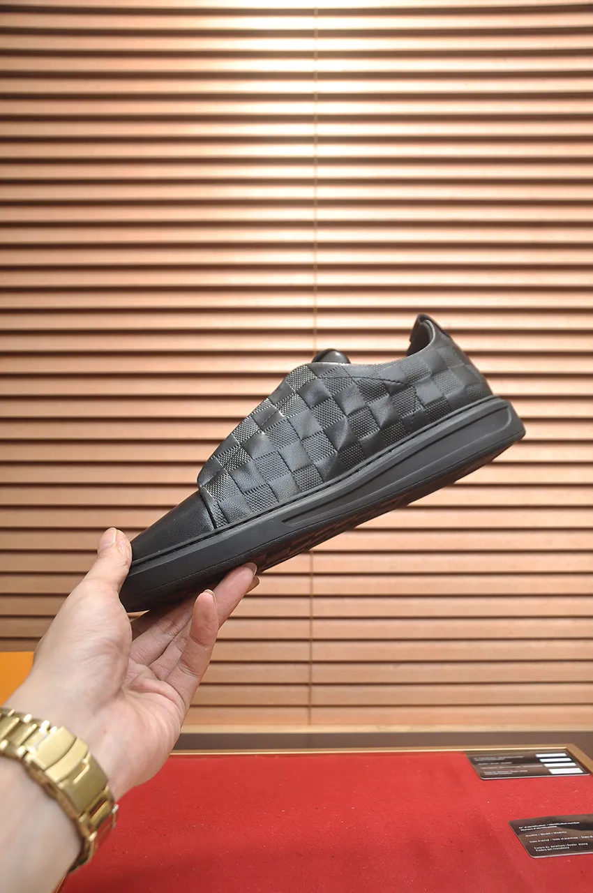 Men's shoes💰460💶【LOUIS VUITTON】Same model from LV.Louis Vuitton official website [satisfied] original single hot model LV original factory cowhide material👑1:1 original plate sheepskin lining, body accessories one to one mold opening💪 counter quality 🙏 Dear friends, if you still worry about wearing matching shoes💋, then these shoes are your best choice🎁🎁! 38-45 (45 is custom-made and cannot be returned or exchanged)